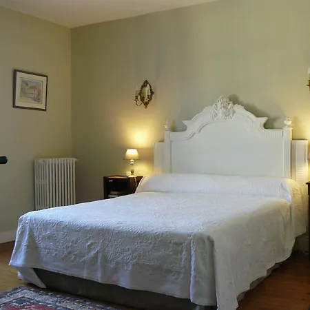 לינה וארוחת בוקר La Maison De 3*