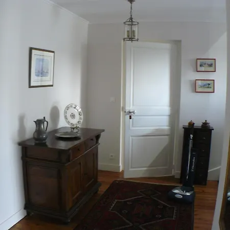 La Maison De Bed & Breakfast 3*