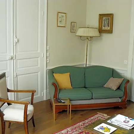 La Maison De לינה וארוחת בוקר