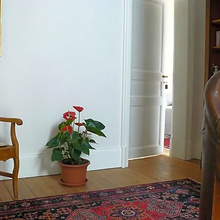 La Maison De לינה וארוחת בוקר 3*