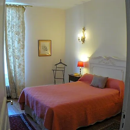 לינה וארוחת בוקר La Maison De סומור