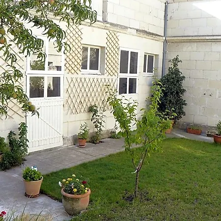 לינה וארוחת בוקר La Maison De 3*