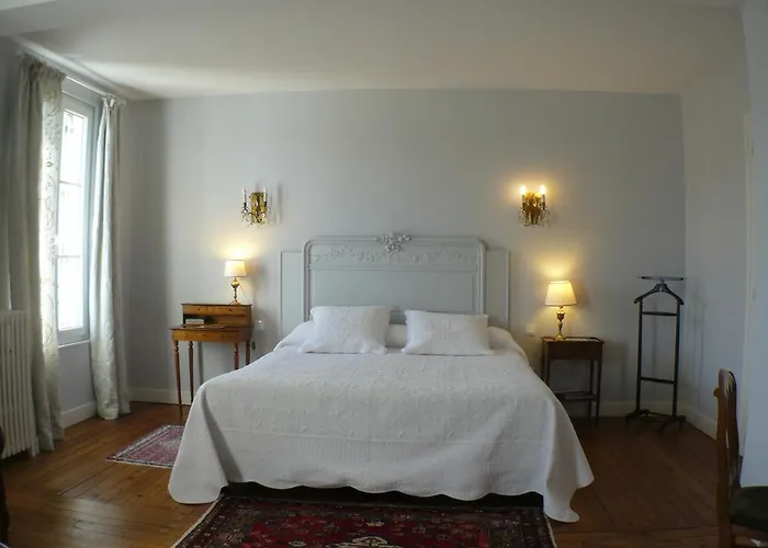 La Maison De 3* سوموور