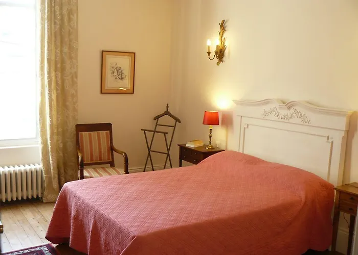 La Maison De فندق مبيت وإفطار